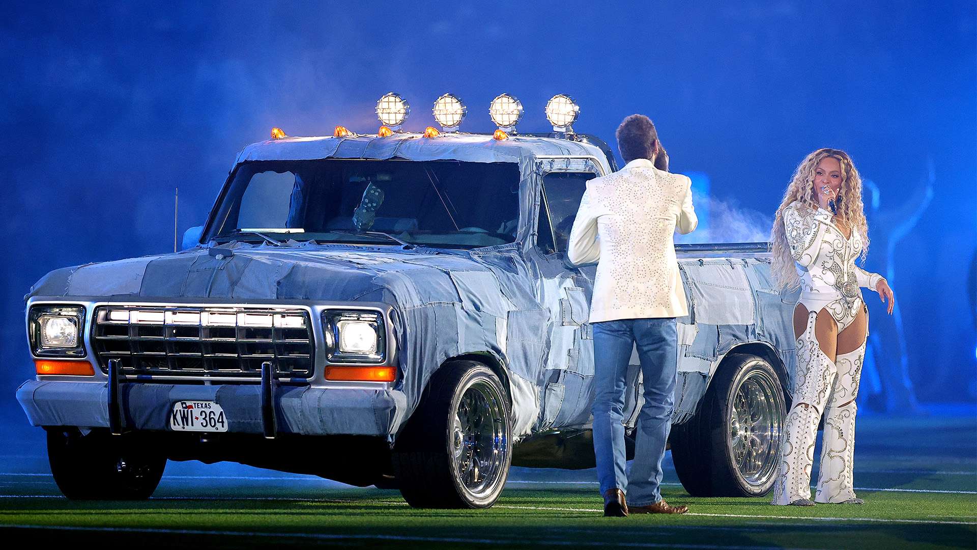 展的舞台 展的舞台